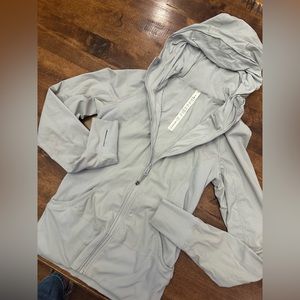 Lululemon jacket (unsure which kind) Size 8